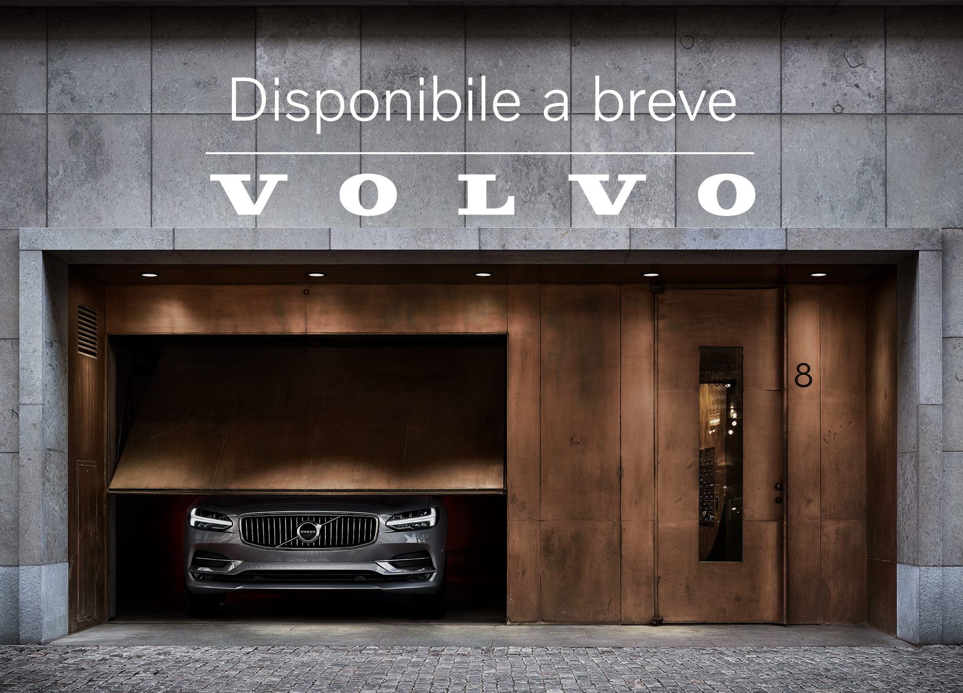 Volvo  2.0 T4 Momentum